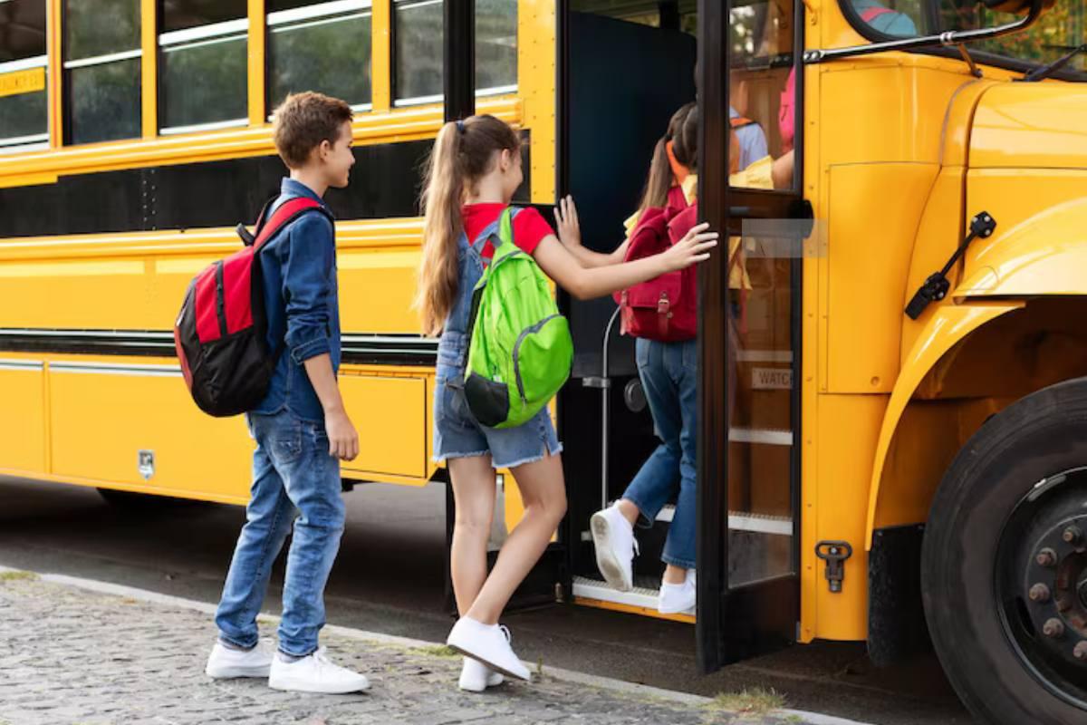 O que verificar no transporte escolar para evitar multas automotivas