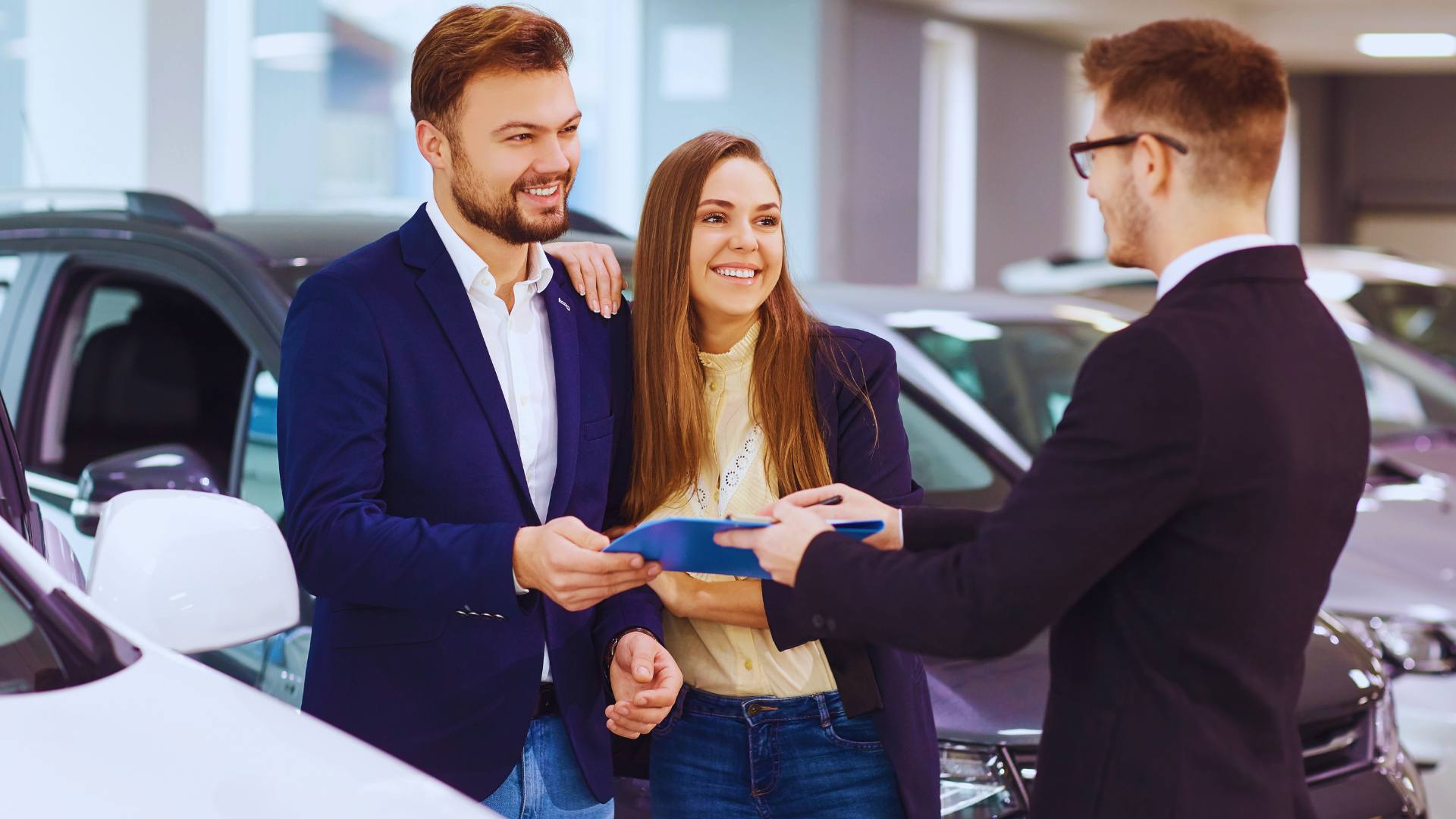 Entenda o impacto das emoções nas vendas de carros e motos